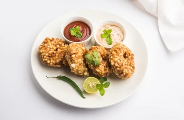 Sabudana Vada Recipe : Try this crispy and flavorful Indian snack