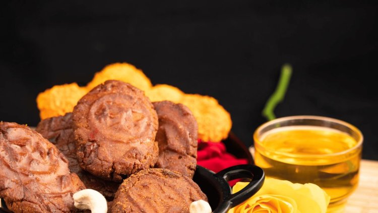 Thekua Recipe:  A Traditional Recipe For Chhath Puja 2025